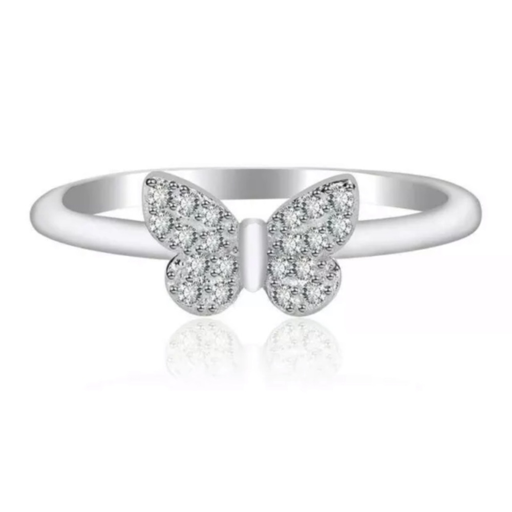 925 brand new 🦋 ring